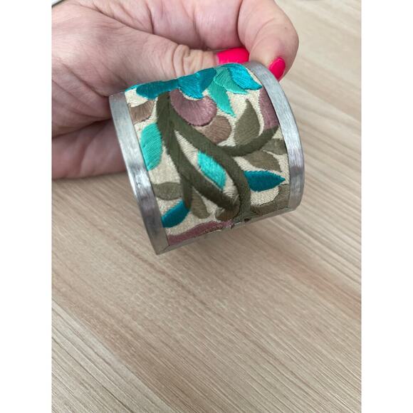 Light Pink Flower Embroidery Cuff Bracelet - Picture 6 of 6